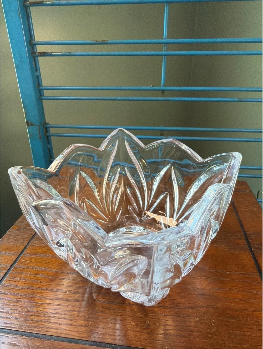 Vintage Clear Glass Decorative Bowl with Leaf Pattern
